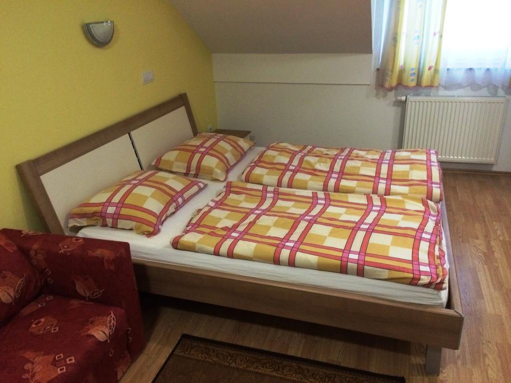 Villa Tourist Farm Salamun Banovci Esterno foto