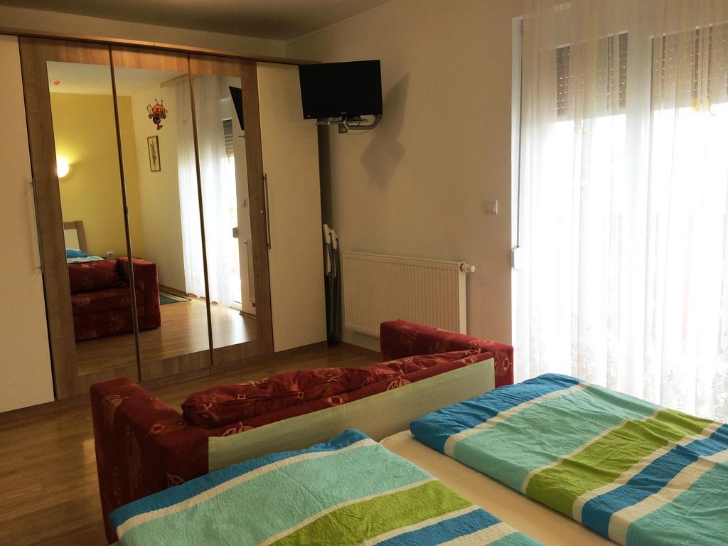 Villa Tourist Farm Salamun Banovci Esterno foto