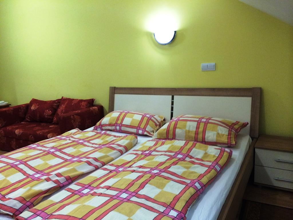 Villa Tourist Farm Salamun Banovci Esterno foto