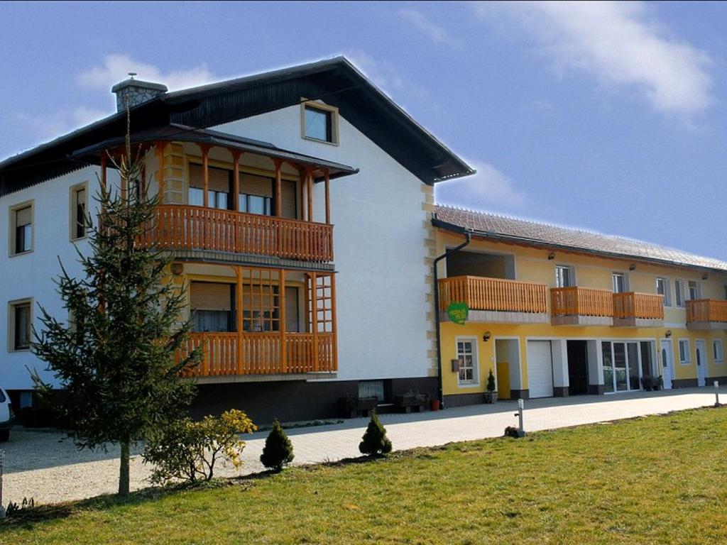 Villa Tourist Farm Salamun Banovci Esterno foto